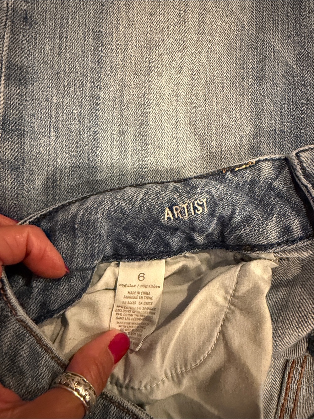 American Eagle Outfitters Light Blue Ankle Jeans - Picture 7 of 8